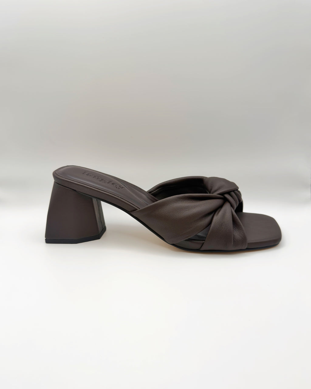 Megan - 62 Knotted Mule