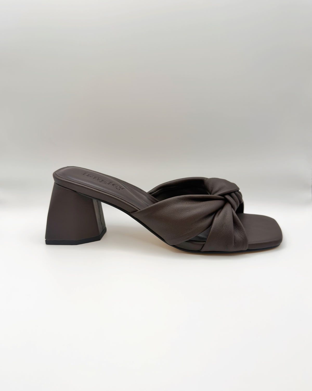 Megan - 62 Knotted Mule